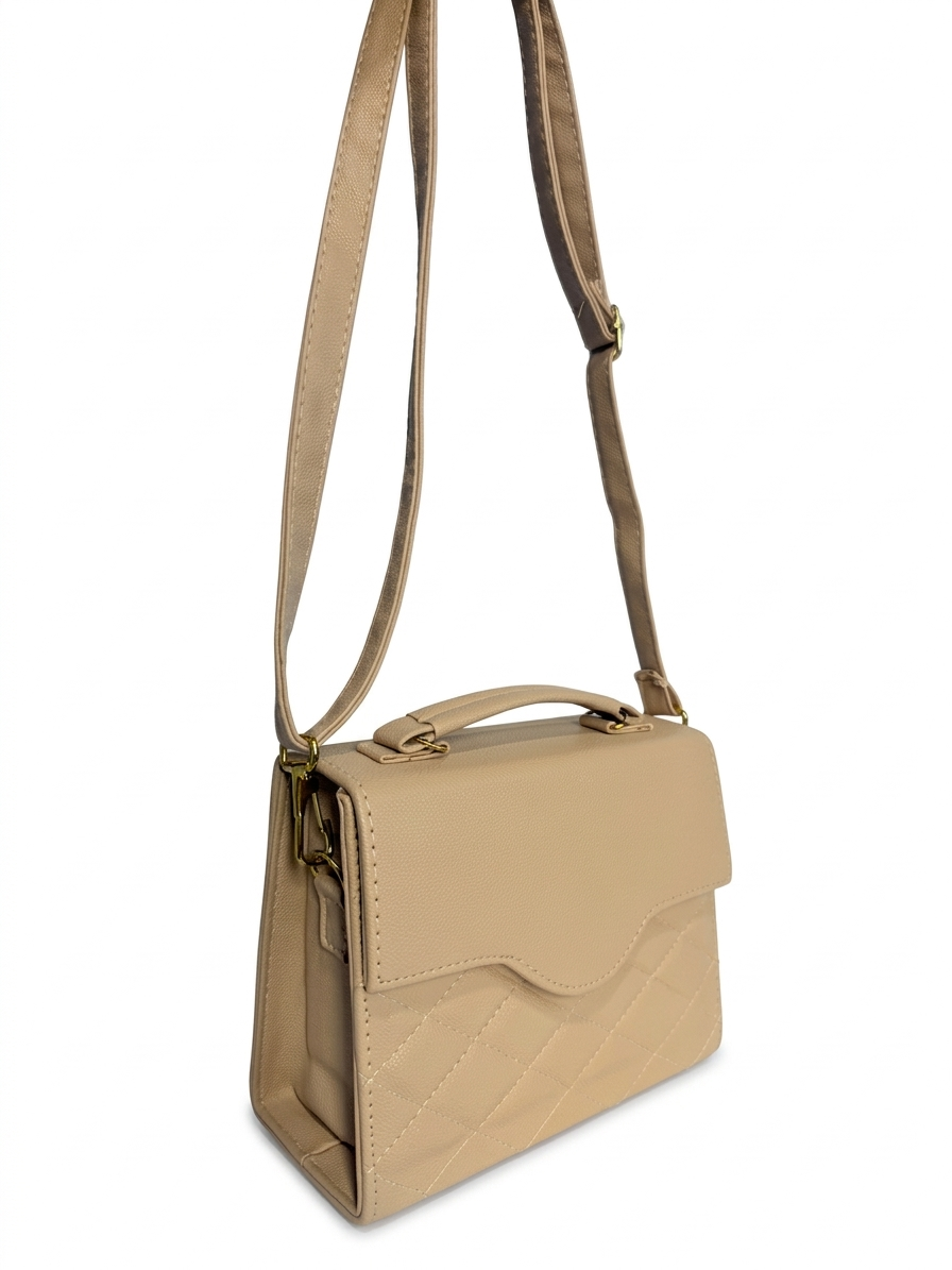 Bolso de mano echo en Colombia Color beige