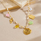 Collar con Dijes de Flor, Corazón, Cuadrado y Rueda Solar