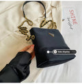 Bolso de Hombro  Moderno y delicado