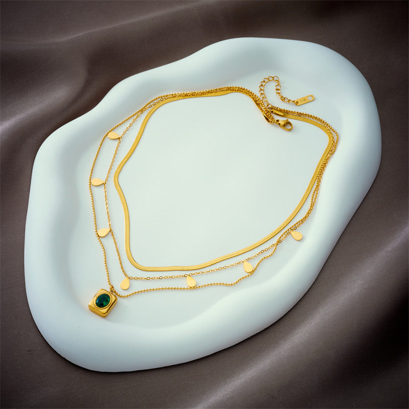 set x3 Collares en Acero Inoxidable Dorado con Cristal Verdes