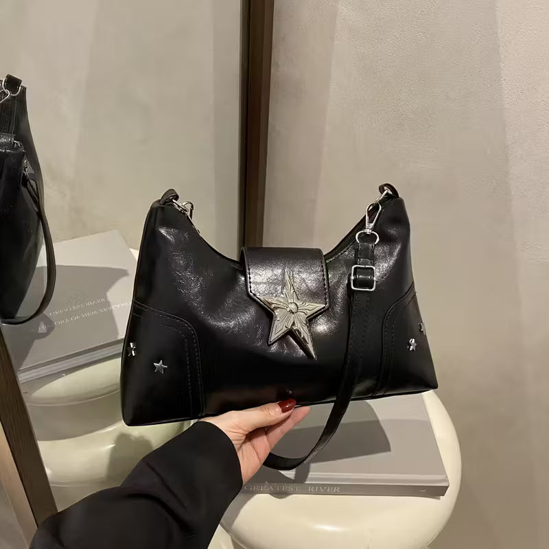 Bolso de hombro estilo punk